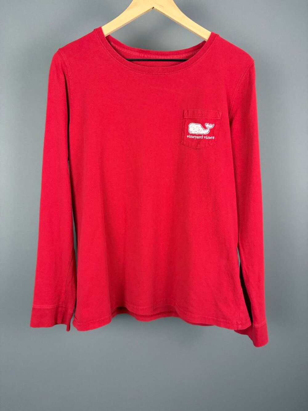 Vineyard Vines Women’s L Red Long Sleeve Whale Pocket Tee